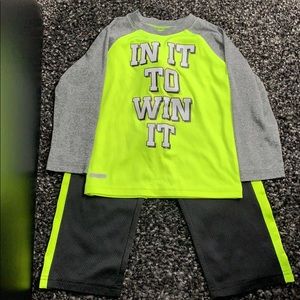 Toddler outfit 2T / 3T